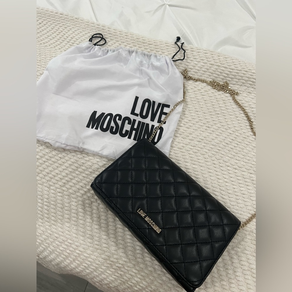 Love Mochino cross body
